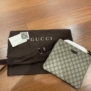 Authentic Gucci cross body messenger bag